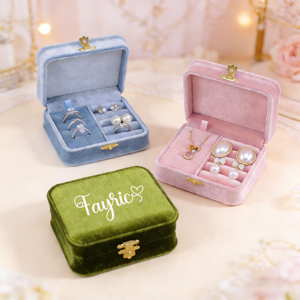 Boîte à bijoux en velours pers - Personalized Name Box avis et prix